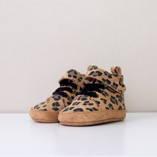 Load image into Gallery viewer, Buddy Tan Leopard Trainers