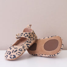 Load image into Gallery viewer, Dolly Leopard Print Mary Janes