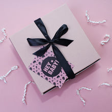 Load image into Gallery viewer, Leopard Lovers Tan Unisex New Baby Gift Set