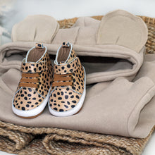 Load image into Gallery viewer, Jagger Tan Animal Print Unisex Trainers