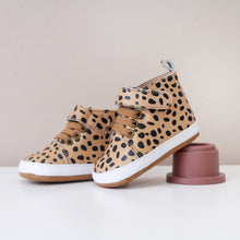 Load image into Gallery viewer, Jagger Tan Animal Print Unisex Trainers