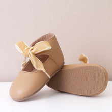 Load image into Gallery viewer, Nova Tan Tie Up Mary Janes