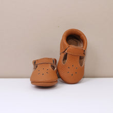 Load image into Gallery viewer, Posie Caramel Girls Moccasins
