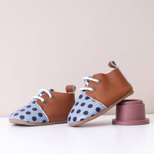 Load image into Gallery viewer, Phoenix Grey Spot Oxfords