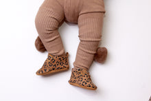 Load image into Gallery viewer, Pom Pom Tights