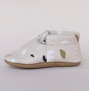 Abstract Print Girls Moccasins