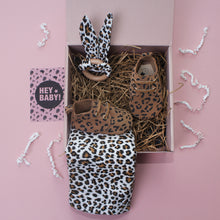 Load image into Gallery viewer, Leopard Lovers Tan Unisex New Baby Gift Set
