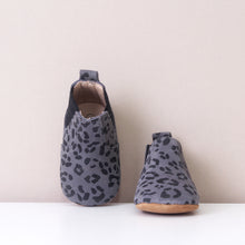 Load image into Gallery viewer, Suki Grey Leopard Print Chelsea Boots

